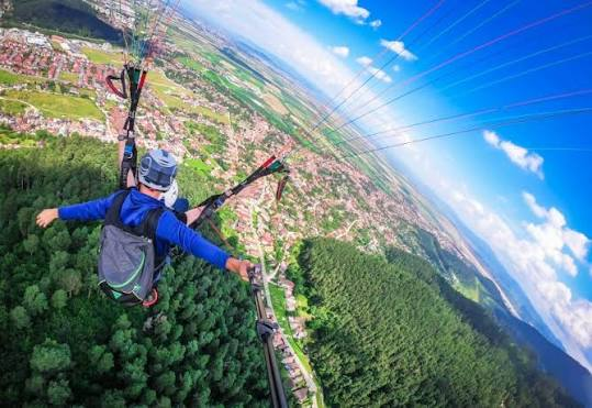 Paragliding Point Naukuchiyatal - Places to Visit in Nainital - Gola Holidays - Slide 1
